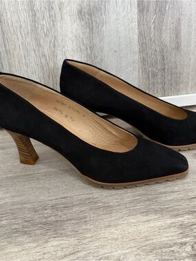 Blushes Pointed Toe High Heel Pumps Womens 8 Black Made In Spain Lug Sole